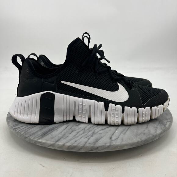 Nike Womens 12 Free Metcon 3 Training Shoes Black White Sneakers CJ6314-010 - Picture 2 of 14